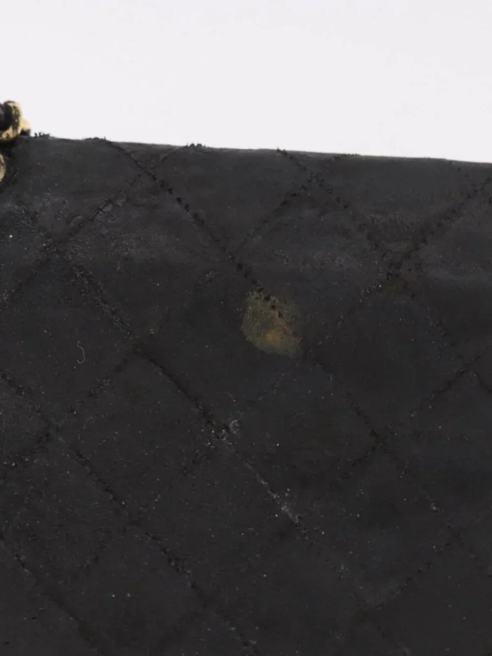 CHANEL Matelasse Chain Shoulder Bag Leather Black Gold CC Auth 188806